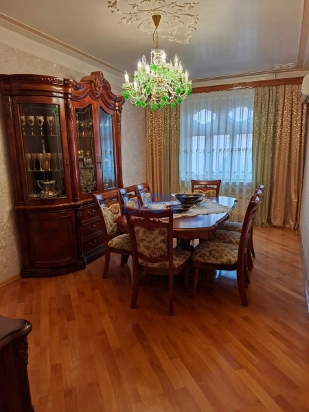 Satış 5 otaqlı Köhnə Tikili bina evi  90m², Bakı
