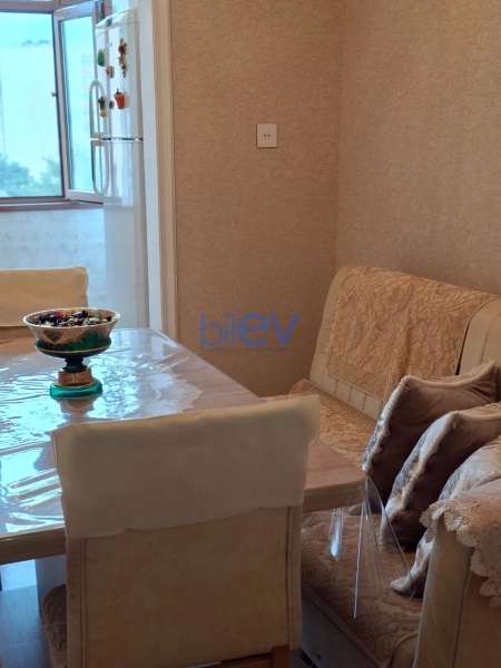 Satış 5 otaqlı Köhnə Tikili bina evi  90m², Bakı