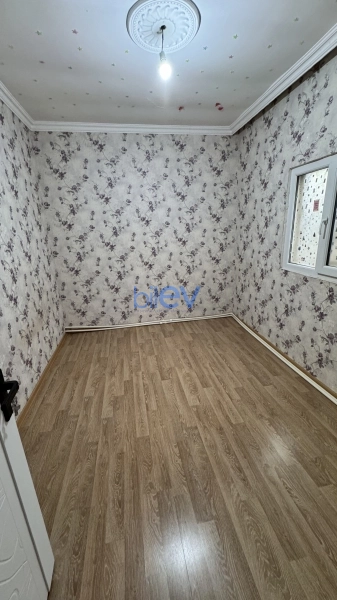 Satış 8 otaqlı Həyət evi  2m², Bakı