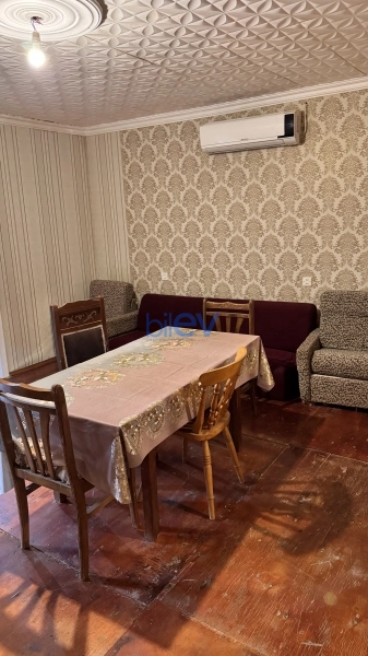 Satış 8 otaqlı Həyət evi  2m², Bakı
