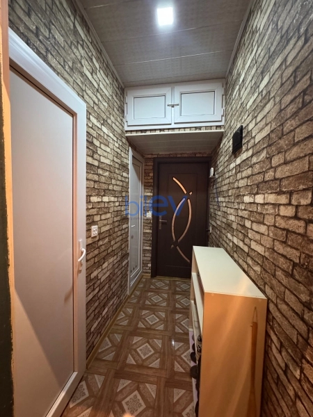 Satış 3 otaqlı Köhnə Tikili bina evi  50m², Bakı