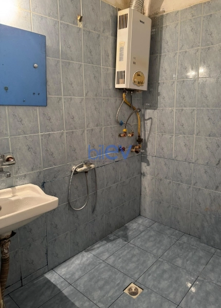 Satış 3 otaqlı Köhnə Tikili bina evi  50m², Bakı