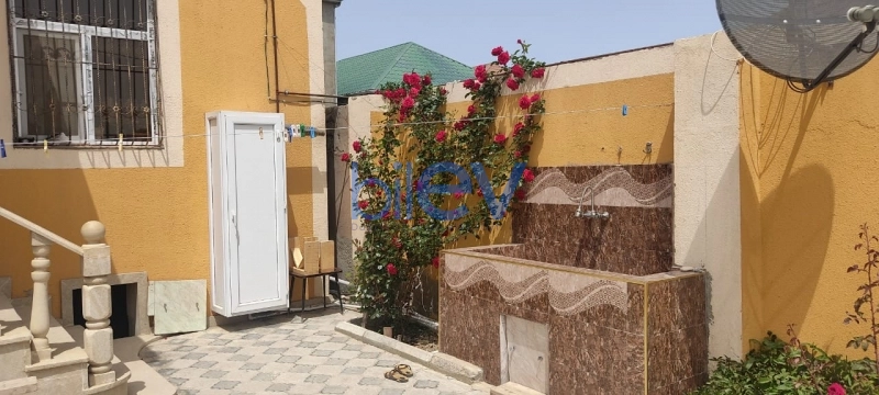 Satış 4 otaqlı Həyət evi  350m², Bakı