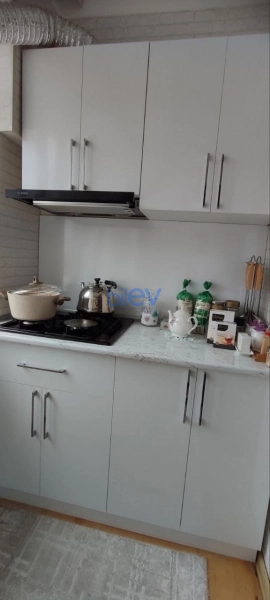 Satış 2 otaqlı Köhnə Tikili bina evi  48m², Bakı