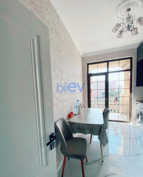 Aylıq Kirayə 3 otaqlı Yeni Tikili bina evi  105m², Bakı