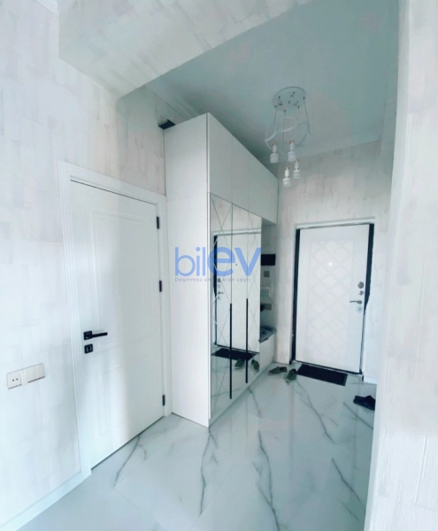 Aylıq Kirayə 3 otaqlı Yeni Tikili bina evi  105m², Bakı