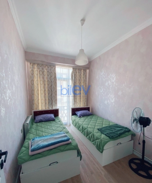 Aylıq Kirayə 3 otaqlı Yeni Tikili bina evi  105m², Bakı