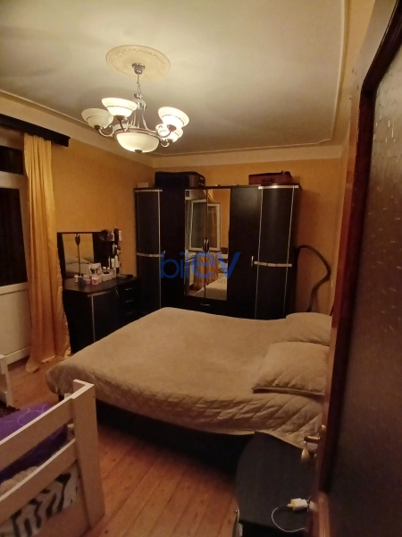 Satış 2 otaqlı Köhnə Tikili bina evi  52m², Bakı