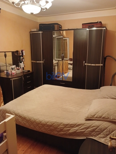 Satış 2 otaqlı Köhnə Tikili bina evi  52m², Bakı