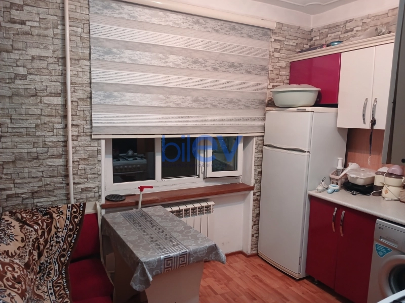 Satış 2 otaqlı Köhnə Tikili bina evi  52m², Bakı