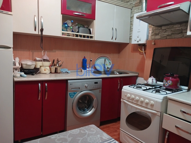 Satış 2 otaqlı Köhnə Tikili bina evi  52m², Bakı