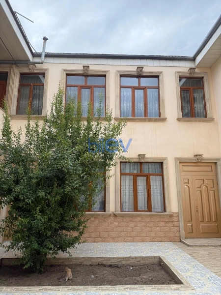 Satış 8 otaqlı Həyət evi  392m², Gəncə