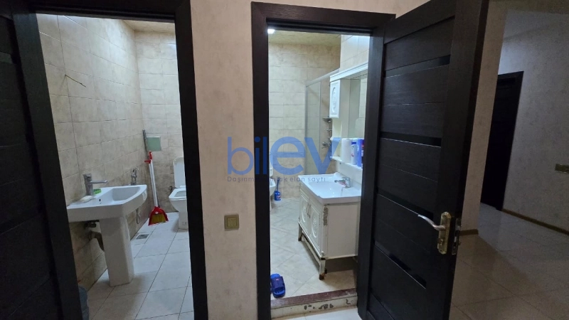 Aylıq Kirayə 3 otaqlı Yeni Tikili bina evi  100m², Bakı
