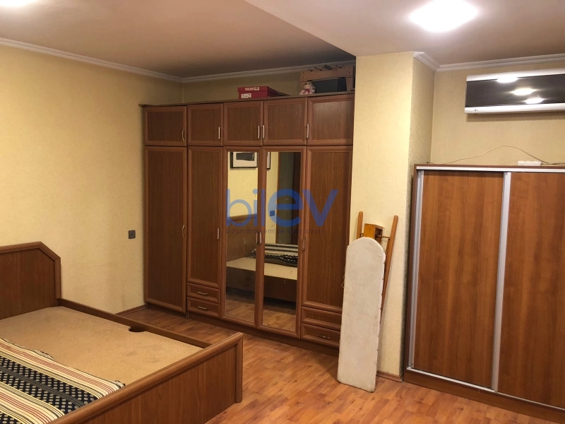Aylıq Kirayə 2 otaqlı Köhnə Tikili bina evi  45m², Bakı