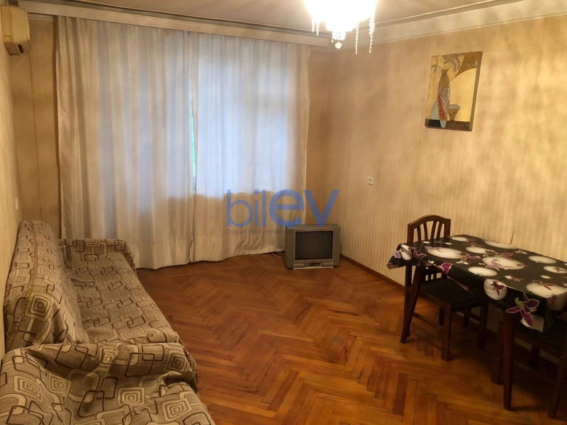 Aylıq Kirayə 2 otaqlı Köhnə Tikili bina evi  45m², Bakı