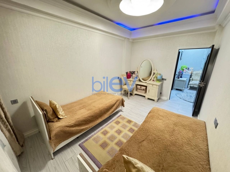 Satış 2 otaqlı Yeni Tikili bina evi  72m², Bakı