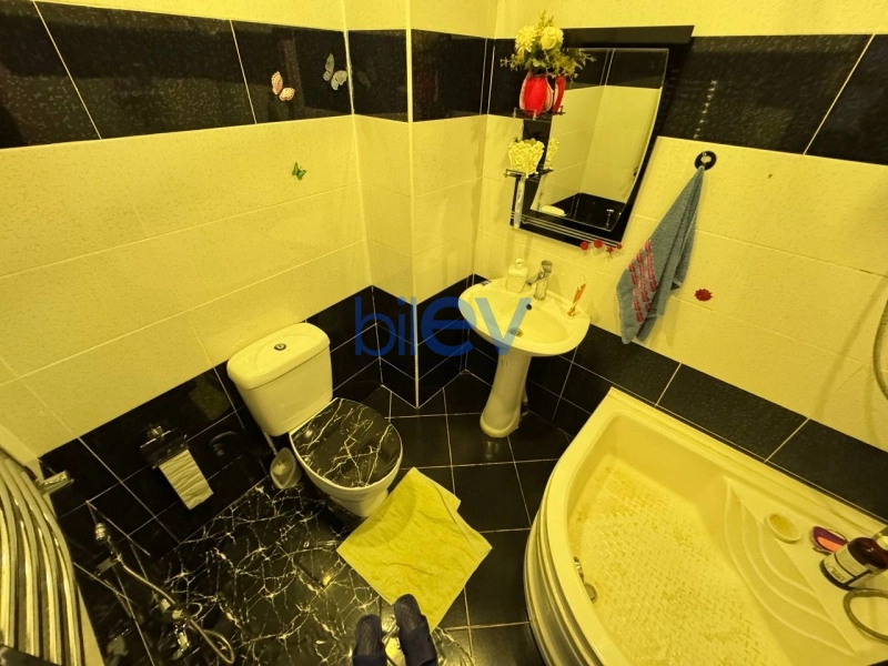 Satış 2 otaqlı Yeni Tikili bina evi  72m², Bakı