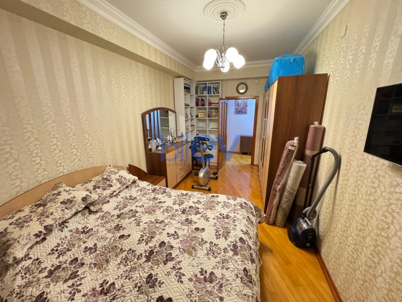 Satış 2 otaqlı Yeni Tikili bina evi  70m², Bakı