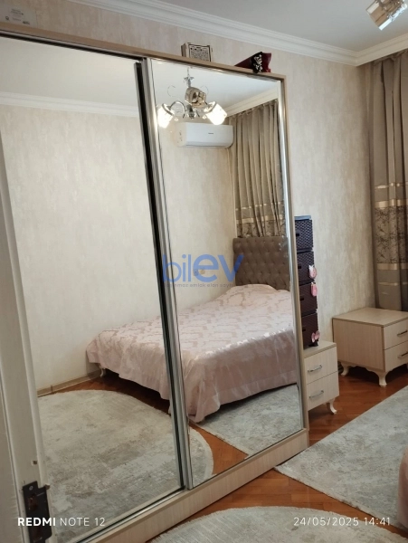Satış 3 otaqlı Köhnə Tikili bina evi  65m², Xırdalan