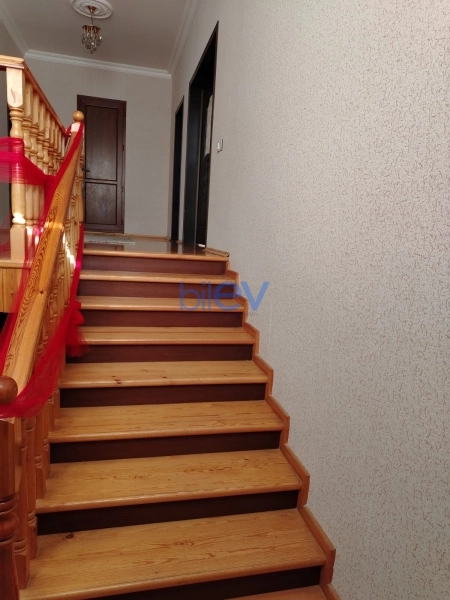 Satış 7 otaqlı Həyət evi  250m², Bakı