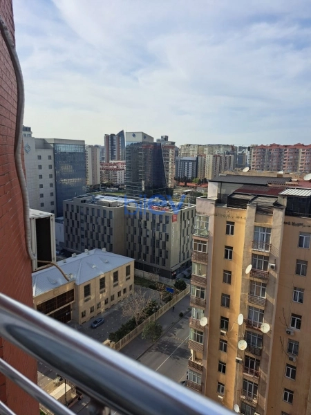 Satış 2 otaqlı Yeni Tikili bina evi  104m², Bakı