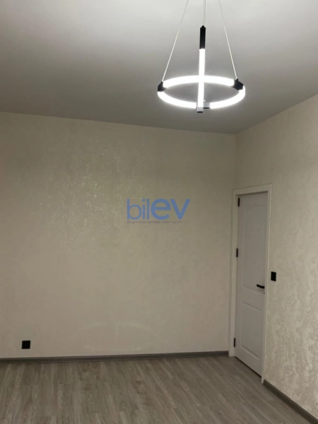 Satış 1 otaqlı Köhnə Tikili bina evi  35m², Bakı