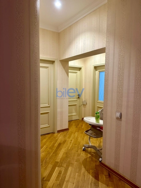 Satış 3 otaqlı Yeni Tikili bina evi  153m², Bakı