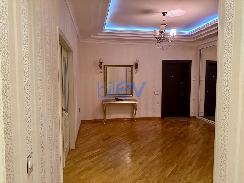Satış 3 otaqlı Yeni Tikili bina evi  153m², Bakı