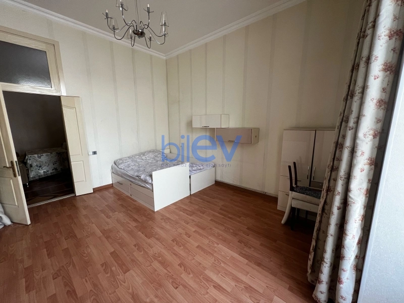 Satış 2 otaqlı Köhnə Tikili bina evi  62m², Bakı