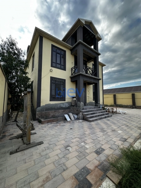 Satış 5 otaqlı Bağ evi  300m², Bakı