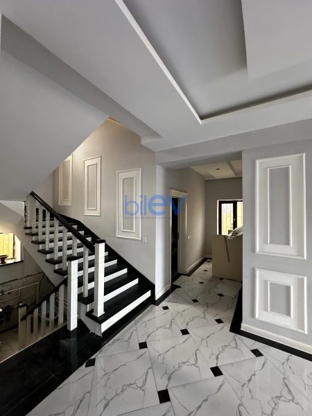 Satış 5 otaqlı Bağ evi  300m², Bakı