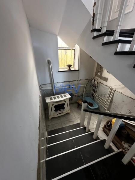 Satış 5 otaqlı Bağ evi  300m², Bakı