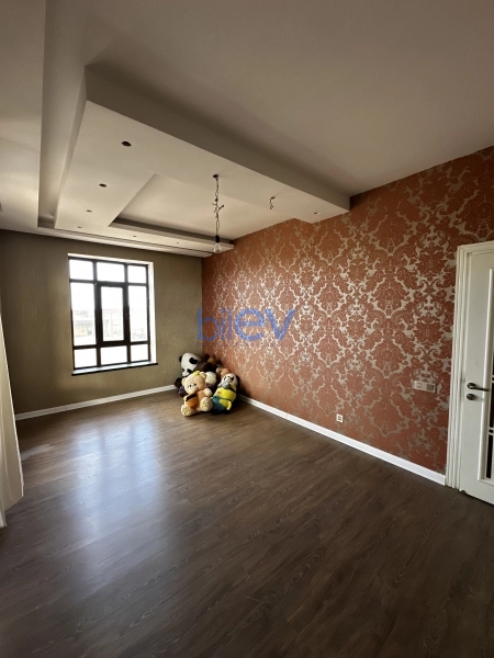 Satış 5 otaqlı Bağ evi  300m², Bakı
