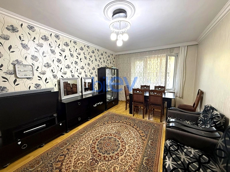 Satış 5 otaqlı Köhnə Tikili bina evi  120m², Bakı