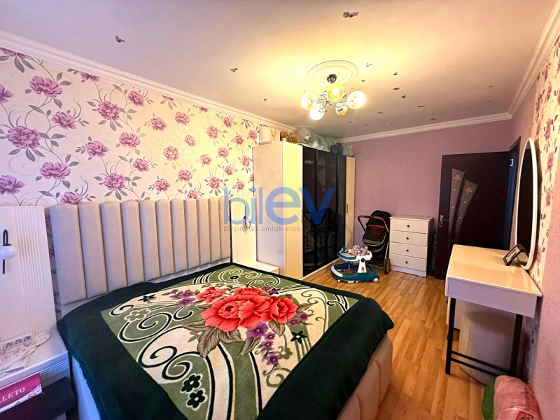 Satış 5 otaqlı Köhnə Tikili bina evi  120m², Bakı