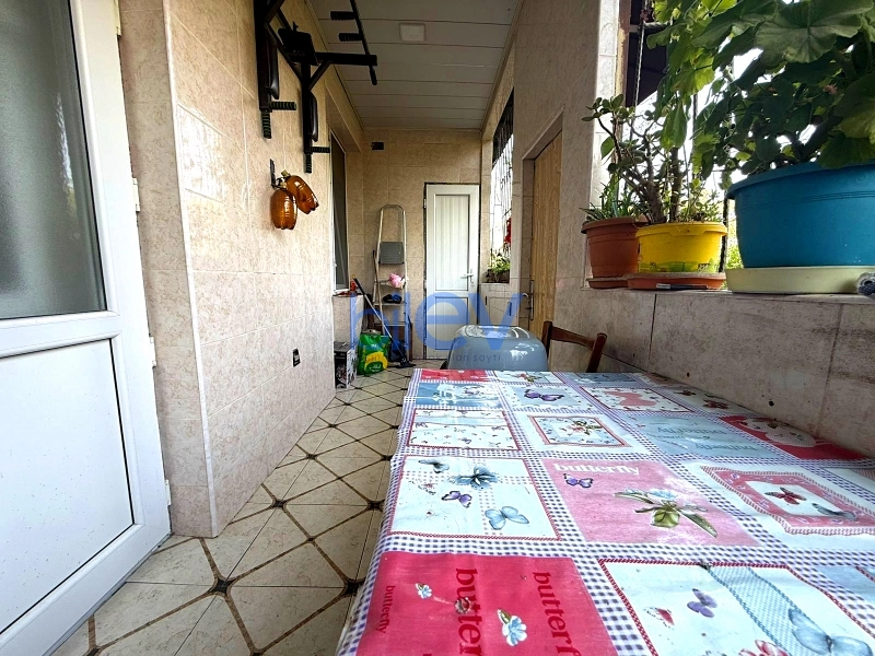 Satış 5 otaqlı Köhnə Tikili bina evi  120m², Bakı