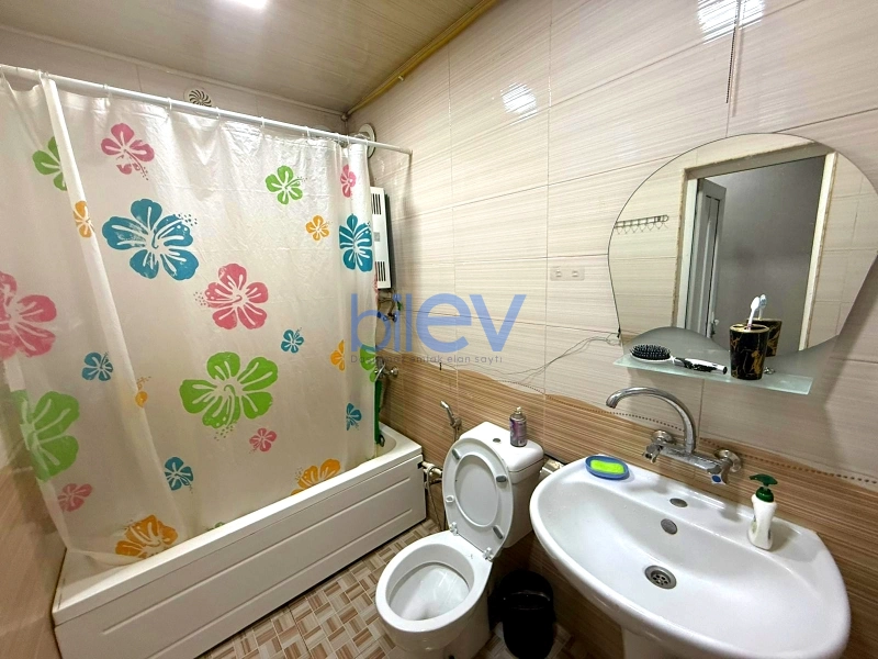 Satış 5 otaqlı Köhnə Tikili bina evi  120m², Bakı