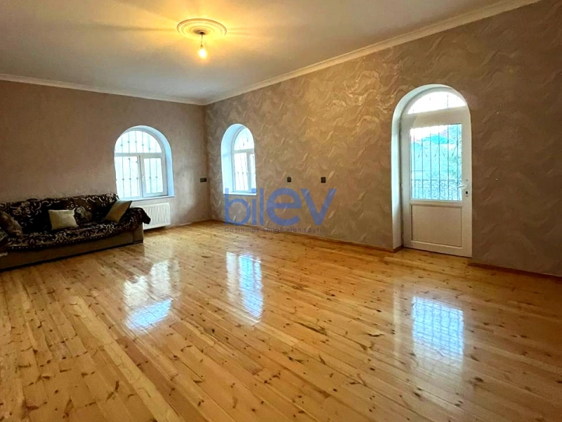 Satış 6 otaqlı Həyət evi  200m², Bakı