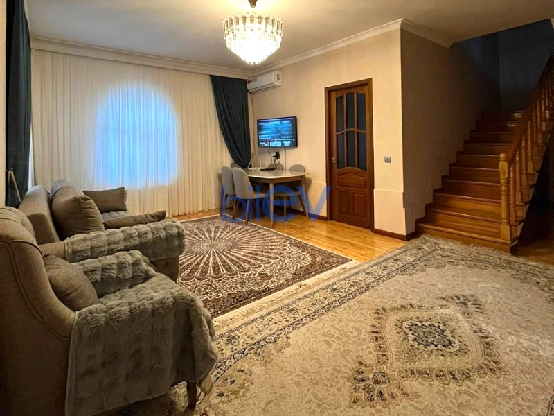 Satış 6 otaqlı Həyət evi  200m², Bakı