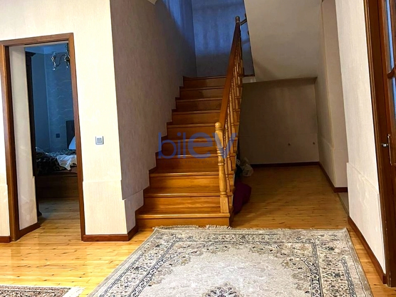 Satış 6 otaqlı Həyət evi  200m², Bakı
