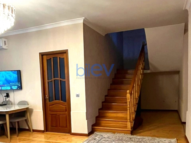 Satış 6 otaqlı Həyət evi  200m², Bakı