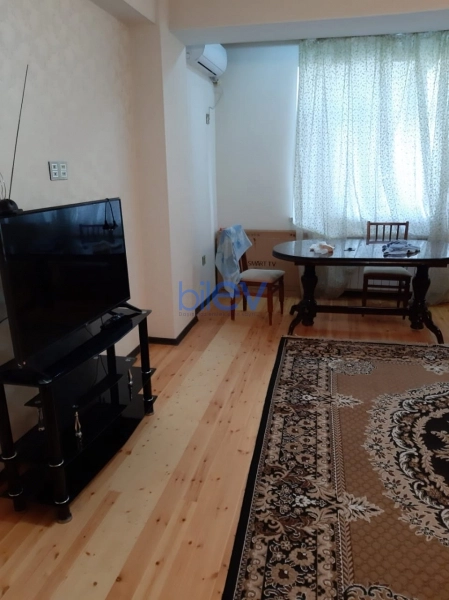 Aylıq Kirayə 3 otaqlı Yeni Tikili bina evi  120m², Bakı