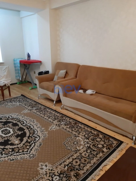 Aylıq Kirayə 3 otaqlı Yeni Tikili bina evi  120m², Bakı