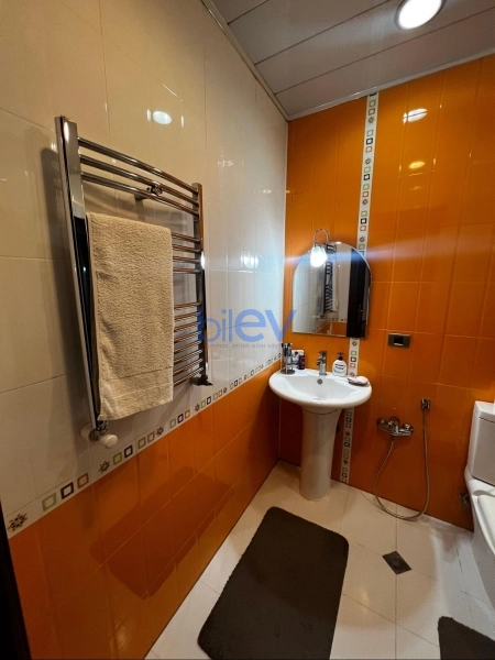 Satış 3 otaqlı Yeni Tikili bina evi  141m², Bakı