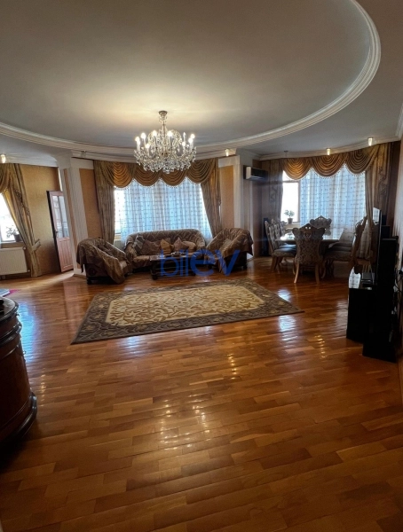 Satış 3 otaqlı Yeni Tikili bina evi  141m², Bakı