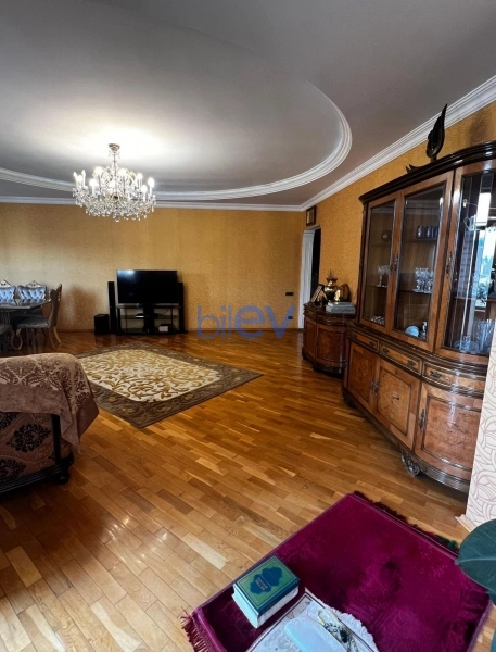 Satış 3 otaqlı Yeni Tikili bina evi  141m², Bakı