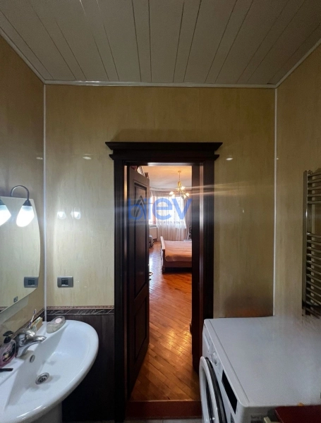 Satış 3 otaqlı Yeni Tikili bina evi  141m², Bakı