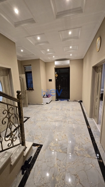 Satış 5 otaqlı Həyət evi  210m², Bakı