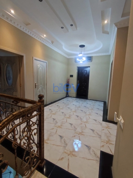 Satış 5 otaqlı Həyət evi  210m², Bakı