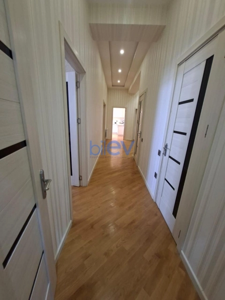 Aylıq Kirayə 2 otaqlı Yeni Tikili bina evi  110m², Bakı